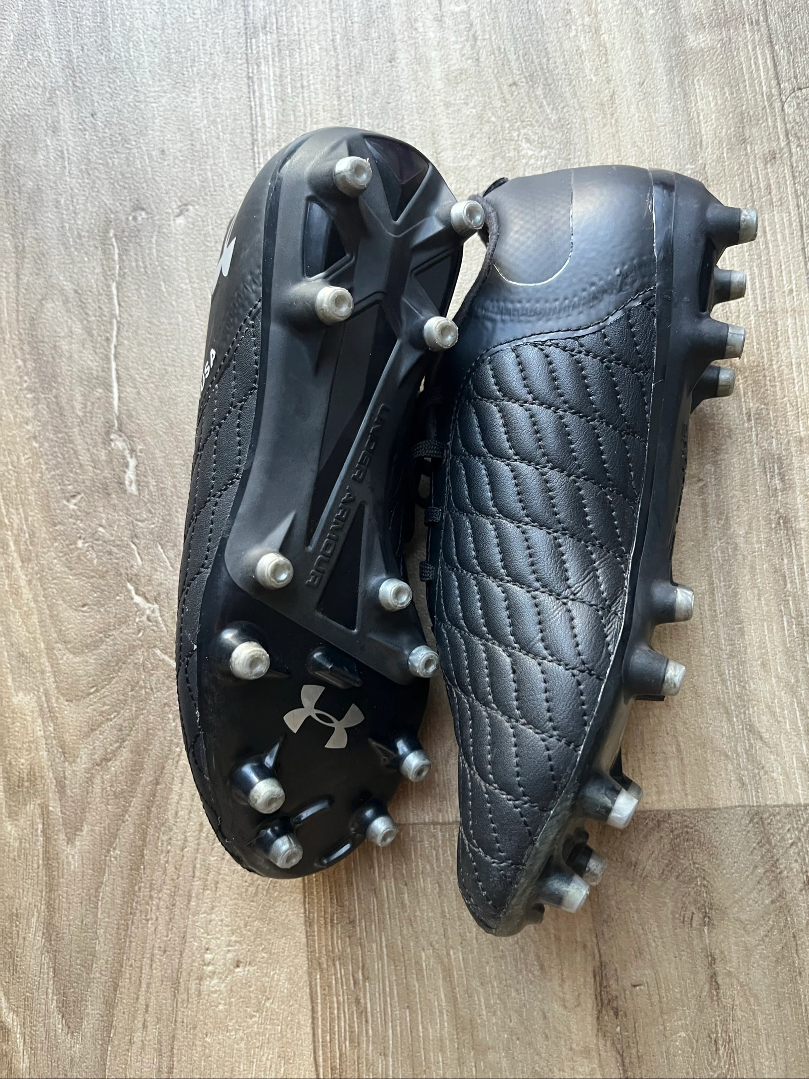 Under Armor cleat size 36 – photo 3